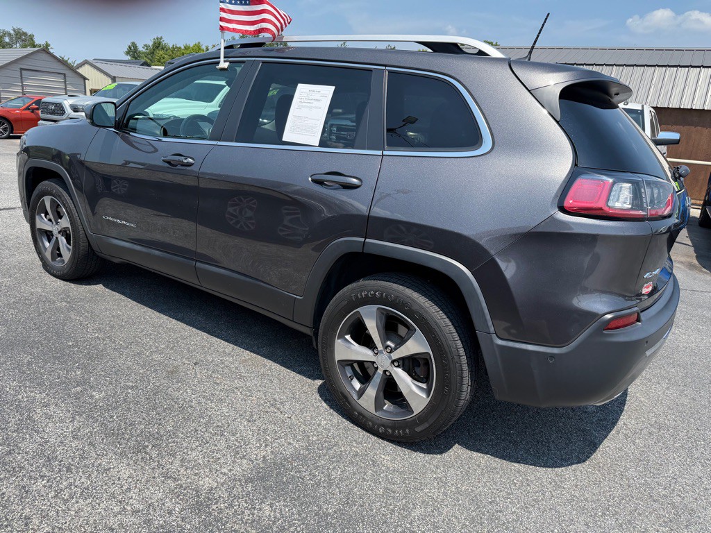 2019 Jeep Cherokee Image 6