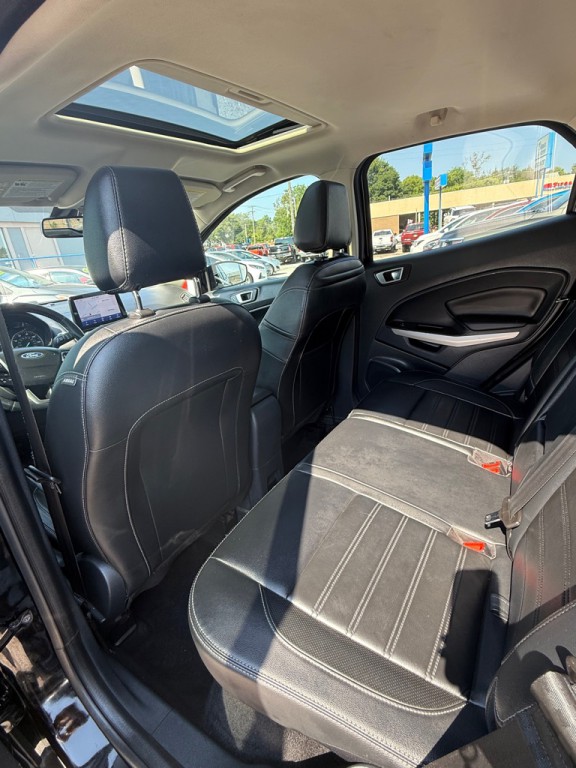 2020 Ford Econoline Image 11