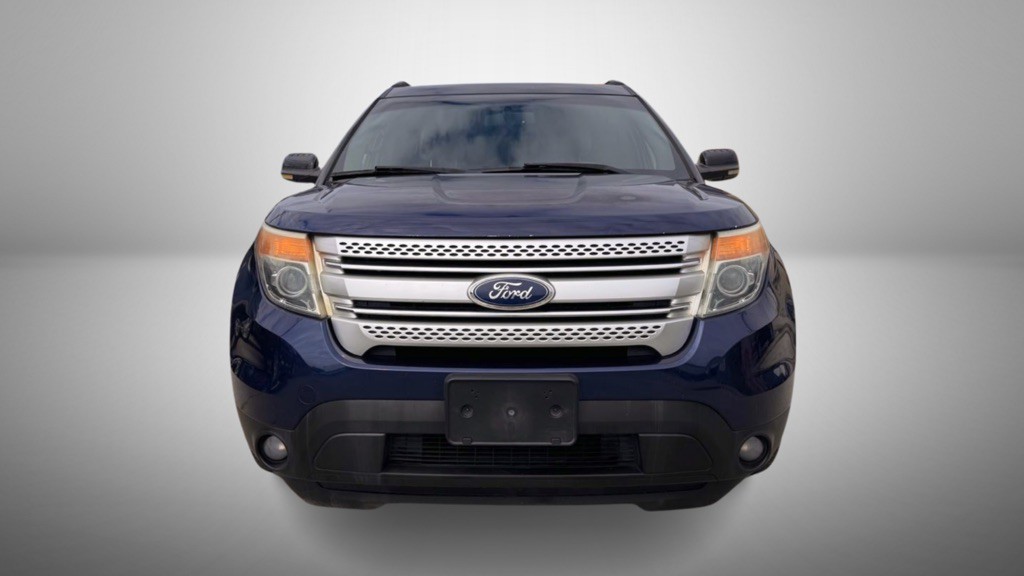 2011 Ford Explorer Image 2