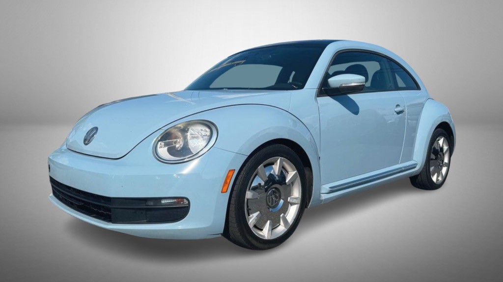 2012 Volkswagen Beetle Image 3