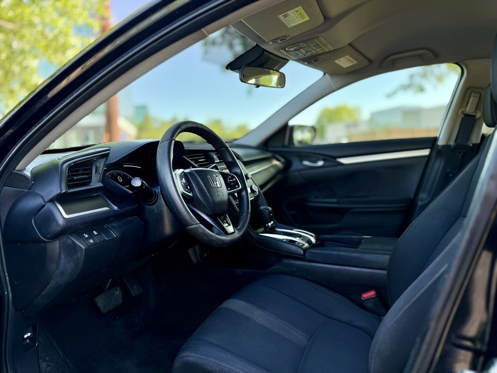 2019 Honda Civic Image 7