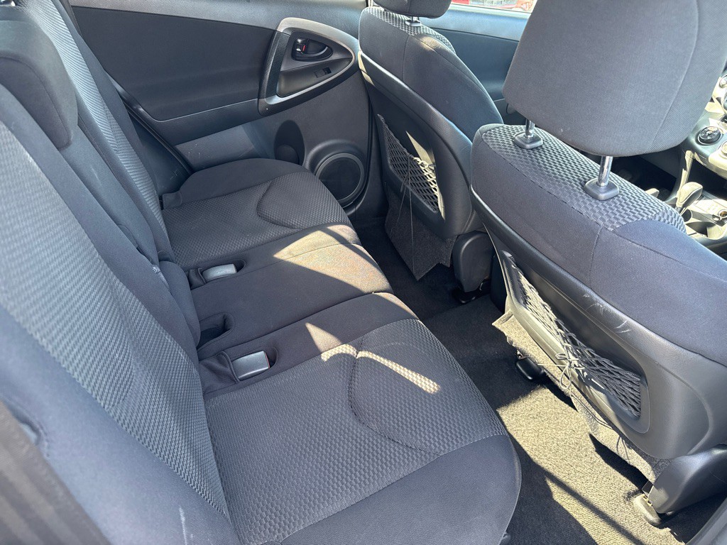 2012 Toyota Rav4 Image 11