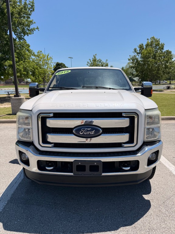 2015 Ford F-250 Image 2