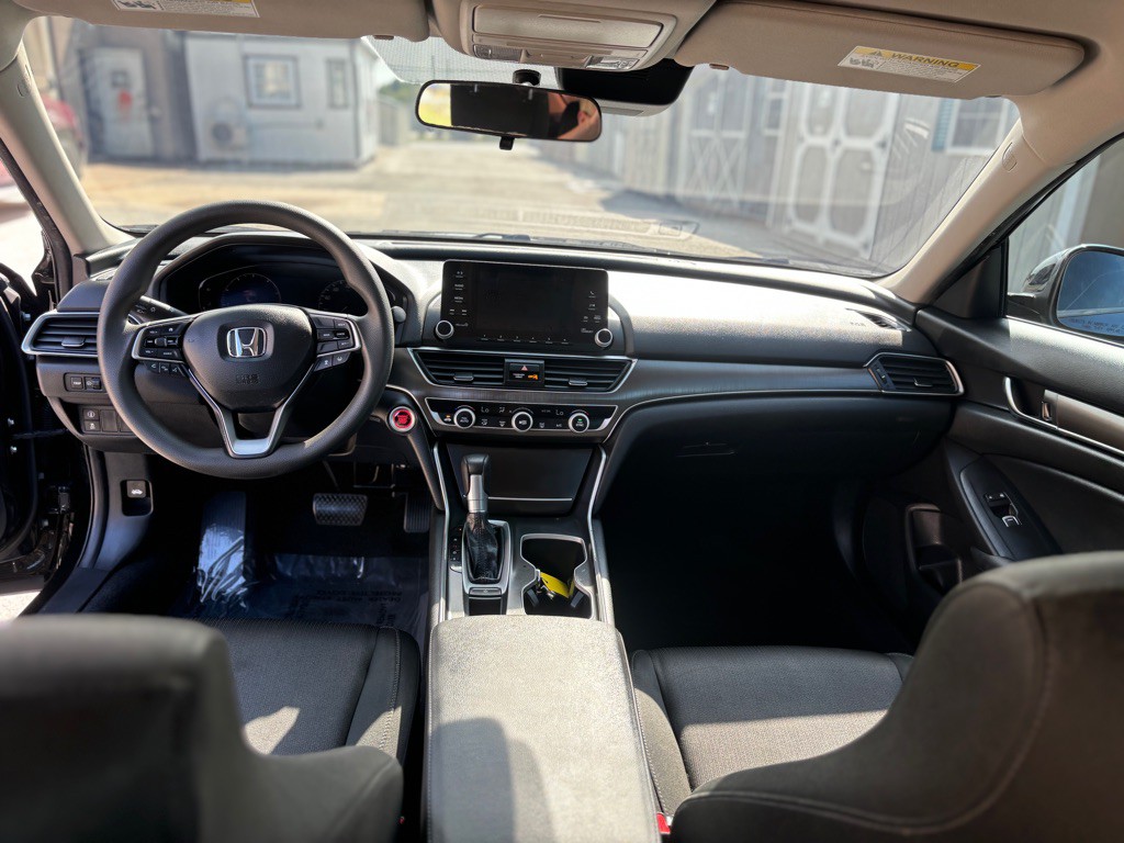 2019 Honda Accord Image 11