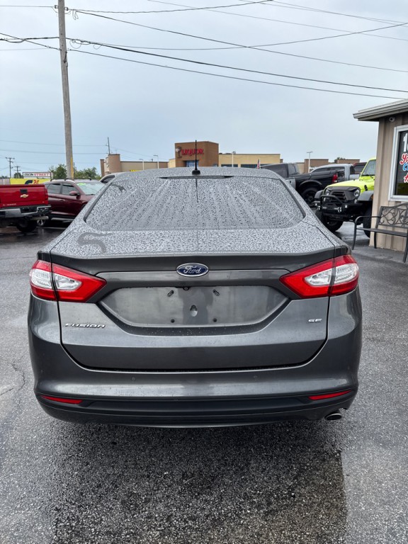 2016 Ford Fusion Image 5