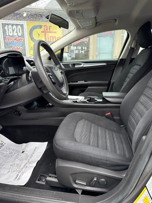 2016 Ford Fusion Image 9