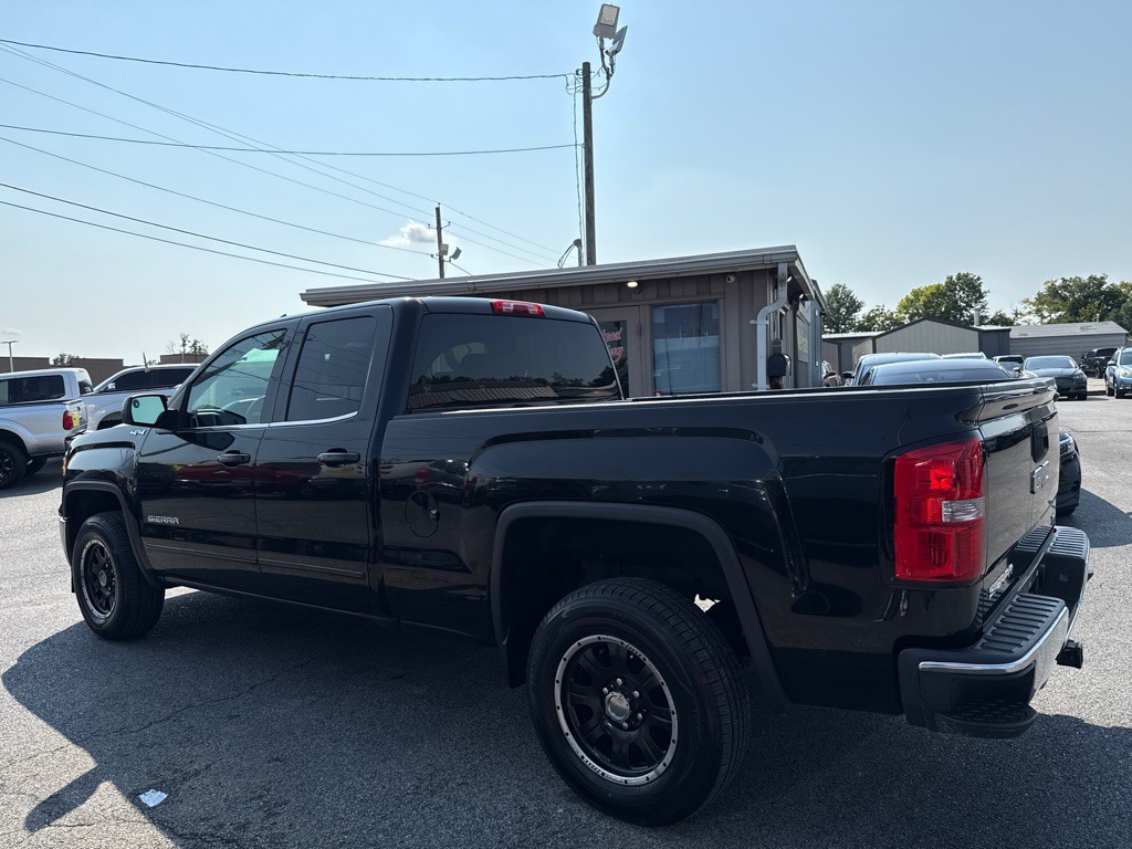2015 GMC Sierra Image 4