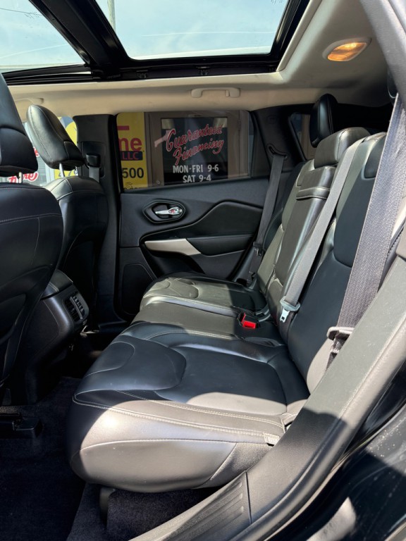 2018 Jeep Cherokee Image 8