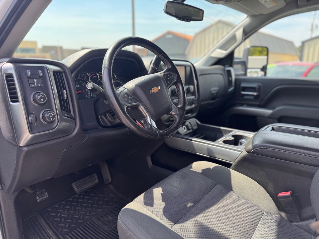 2015 Chevrolet Silverado 1500 Image 10