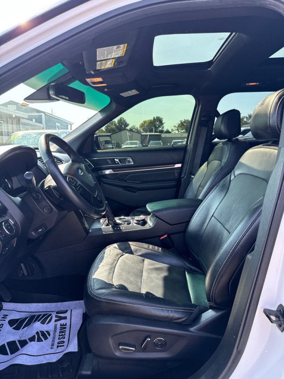 2016 Ford Explorer Image 8