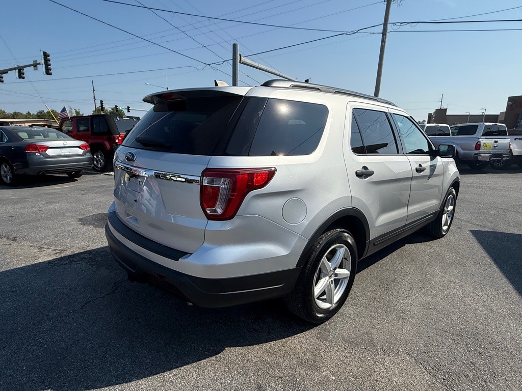 2018 Ford Explorer Image 5
