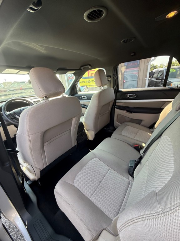 2018 Ford Explorer Image 9