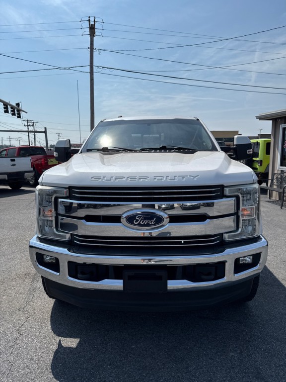 2017 Ford F-250 Image 2