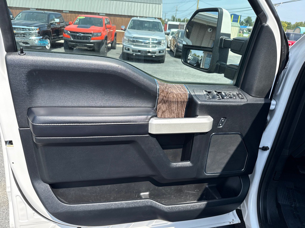 2017 Ford F-250 Image 10