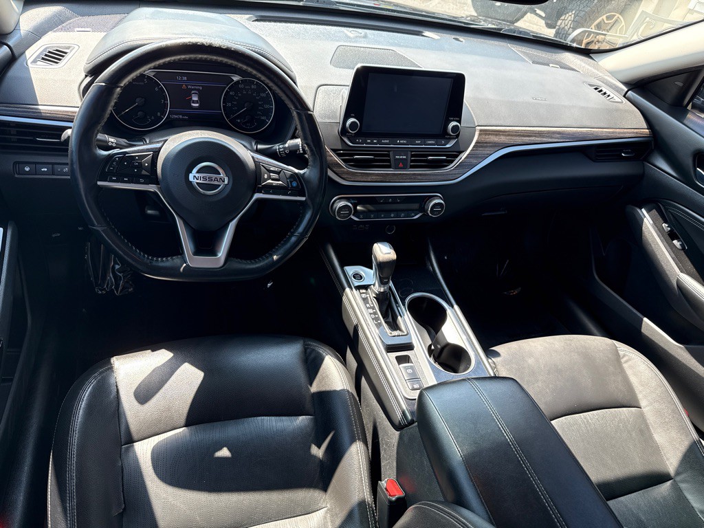 2020 Nissan Altima Image 7
