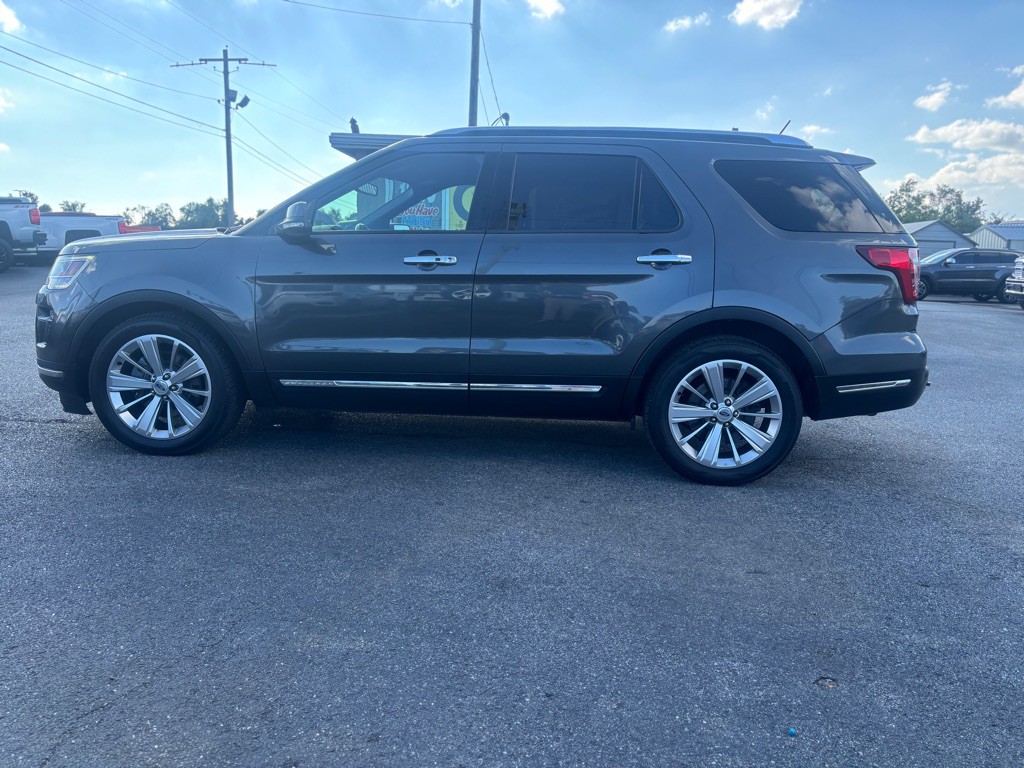 2019 Ford Explorer Image 8