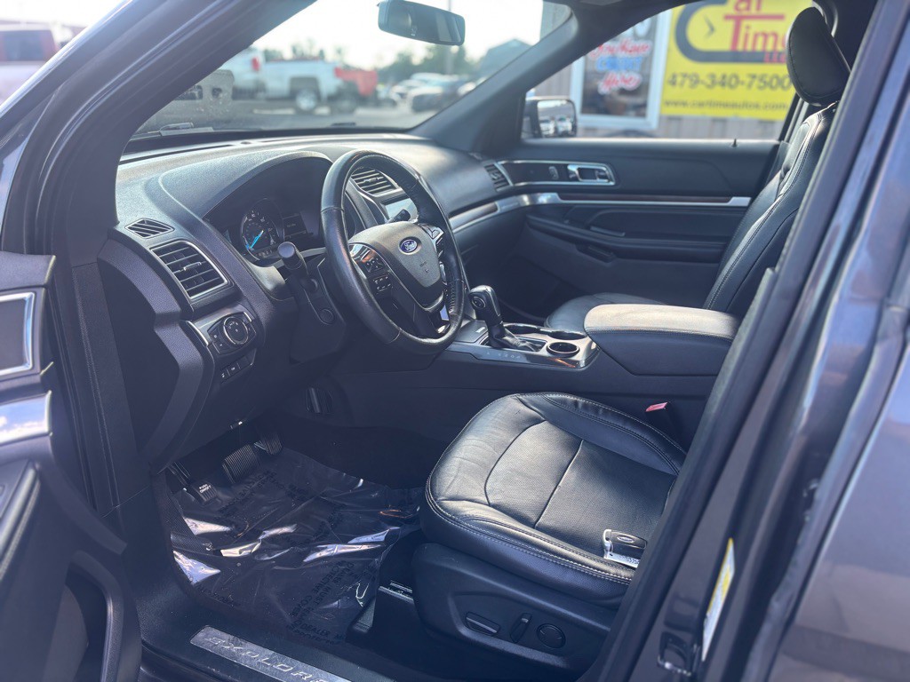 2019 Ford Explorer Image 9