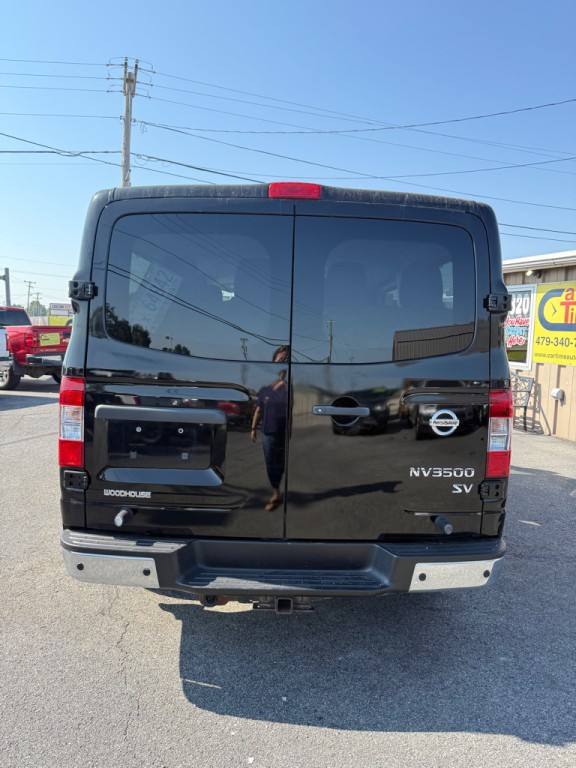 2017 Nissan NV Image 4