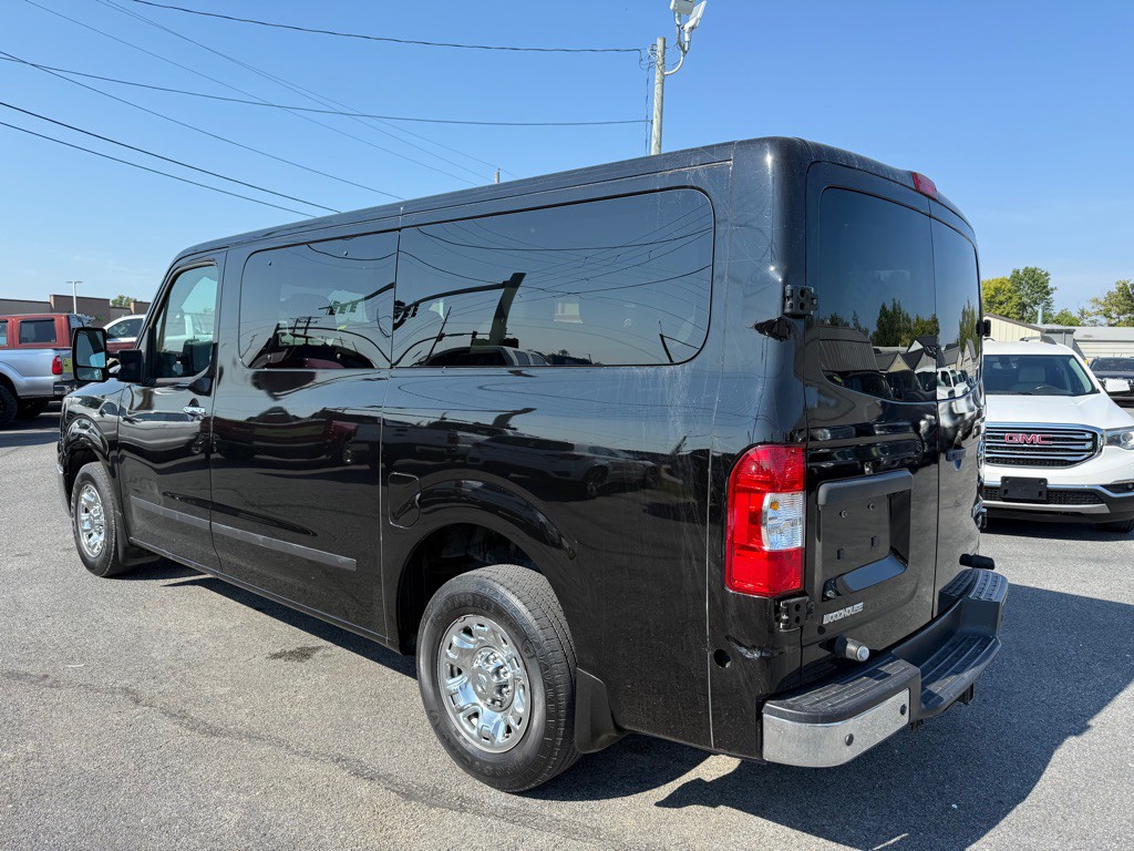 2017 Nissan NV Image 5