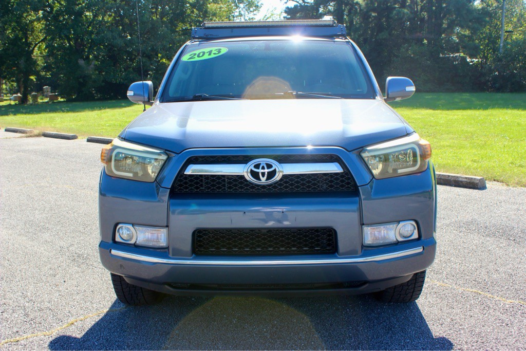 2013 Toyota 4Runner Image 2