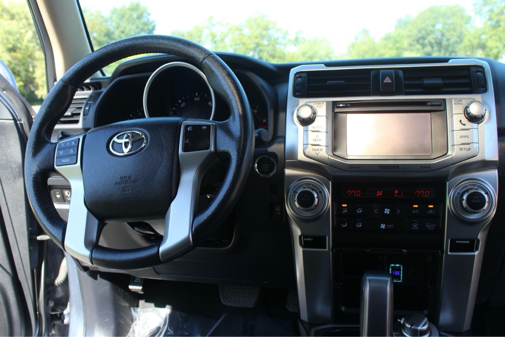 2013 Toyota 4Runner Image 12
