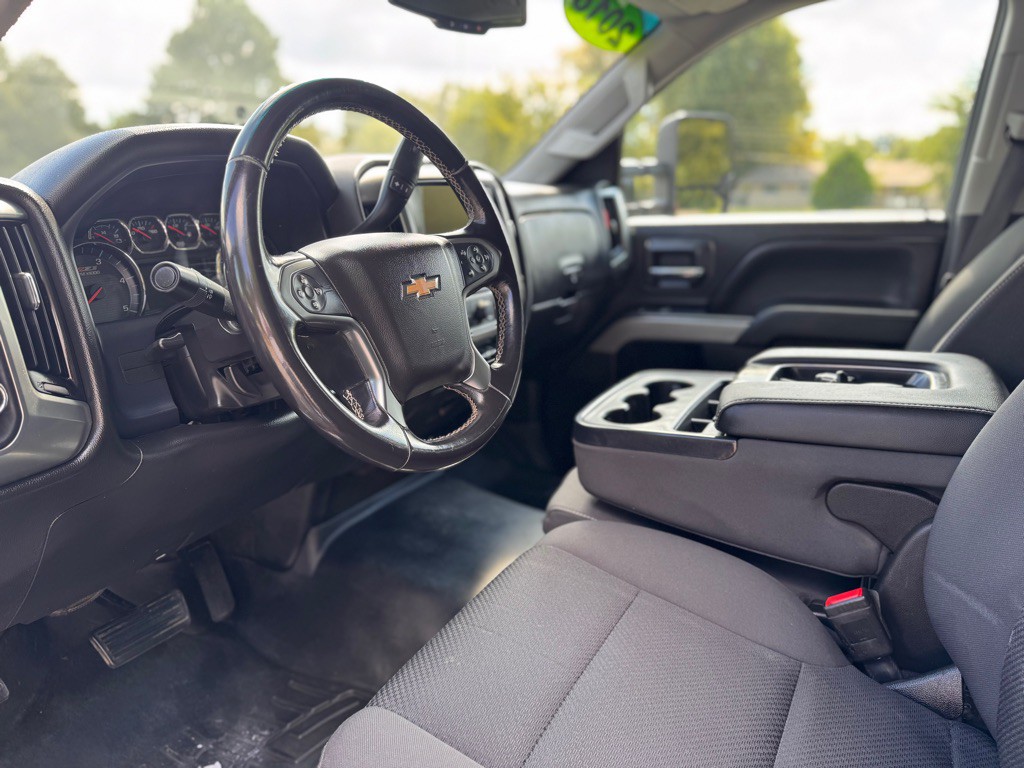 2018 Chevrolet Silverado 1500 Image 13