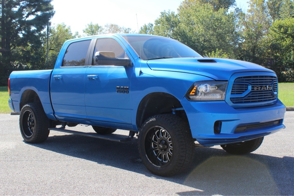 2018 RAM 1500 Image 3