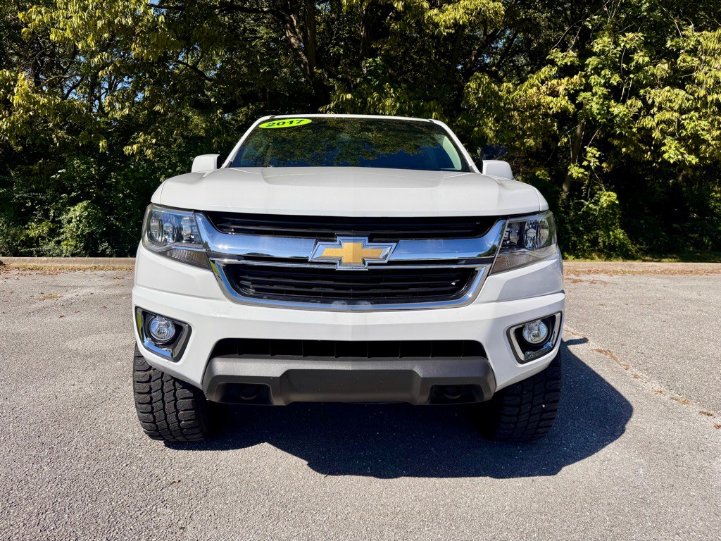 2017 Chevrolet Colorado Image 2