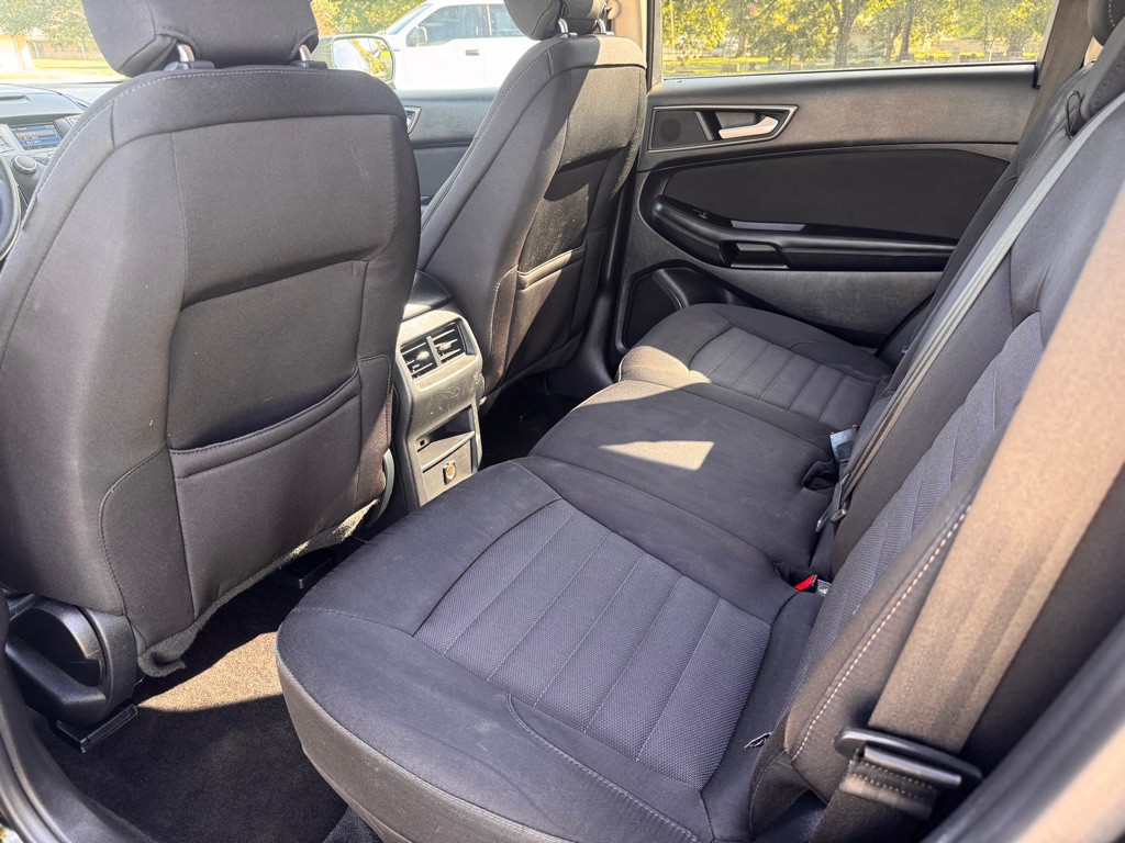 2016 Ford Edge Image 11