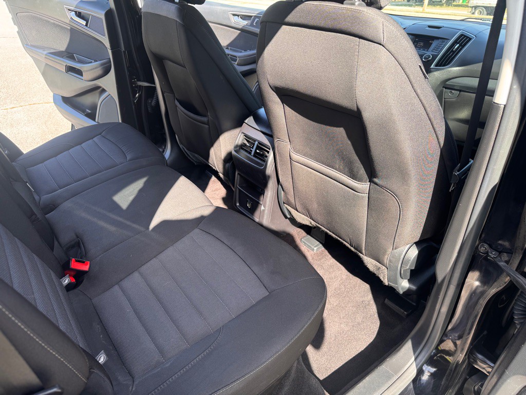 2016 Ford Edge Image 13