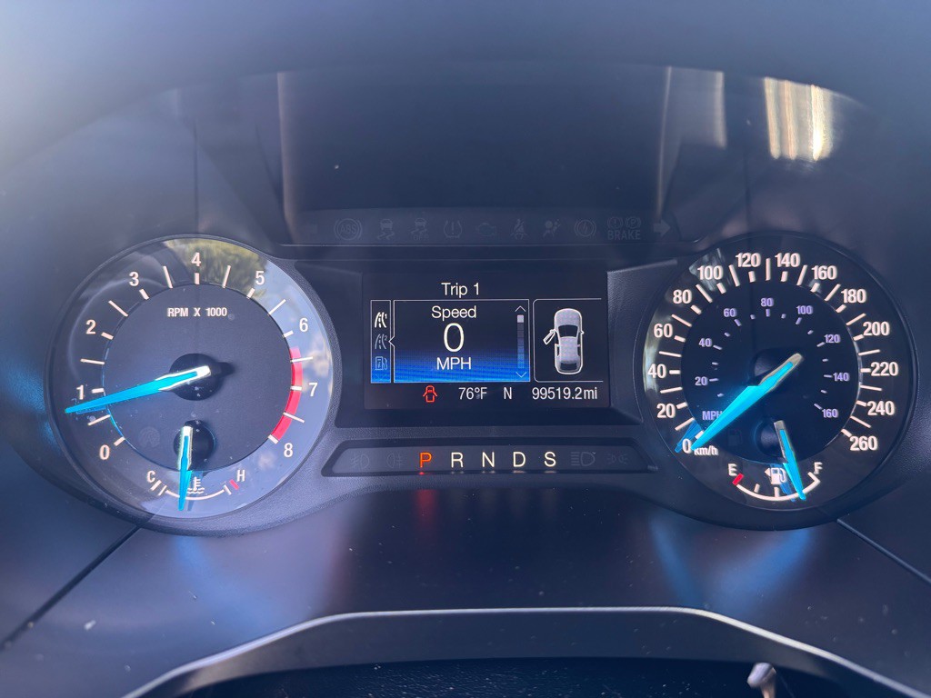 2016 Ford Edge Image 17