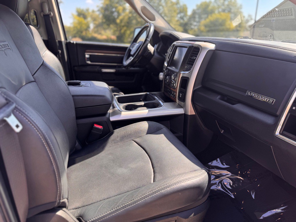 2017 RAM 1500 Image 16