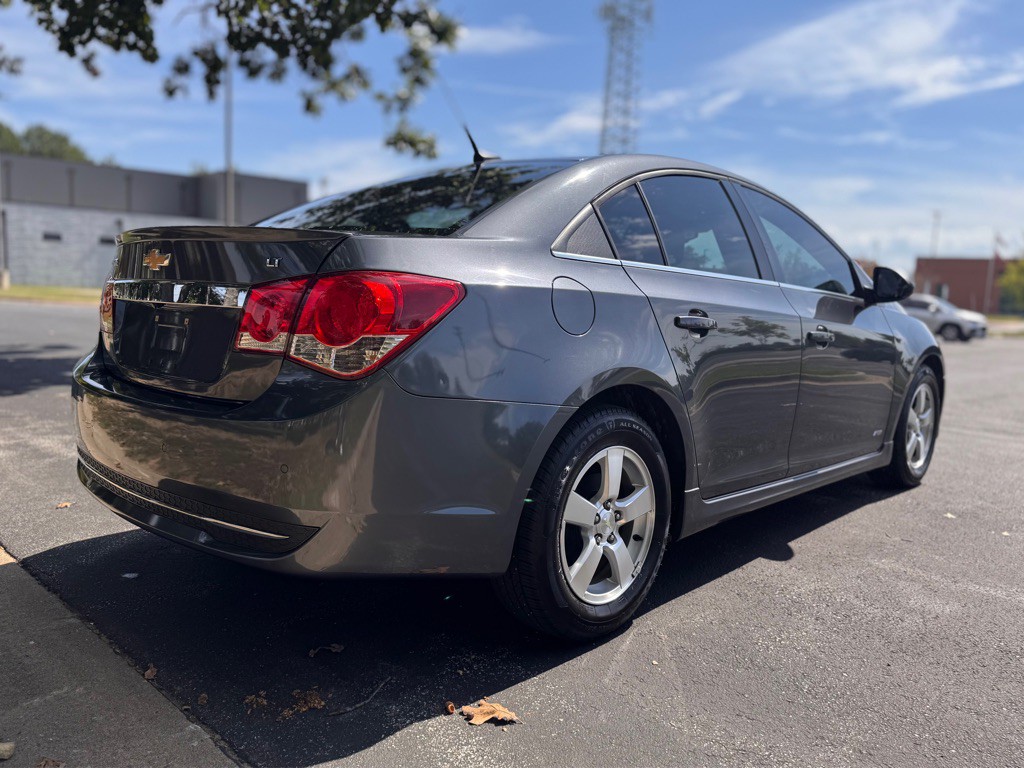2013 Chevrolet Cruze Image 5