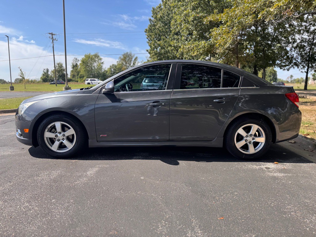 2013 Chevrolet Cruze Image 8