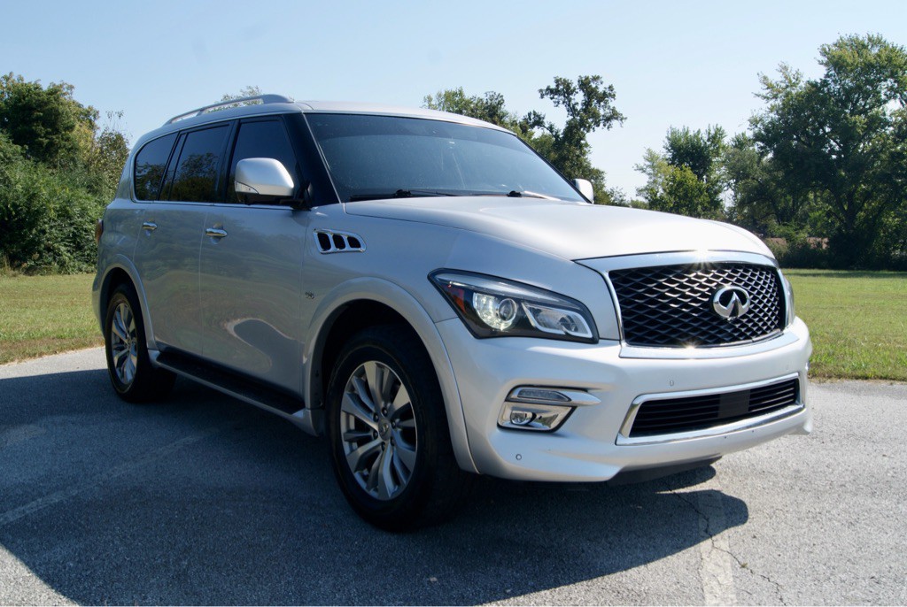 2017 INFINITI QX80 Image 1