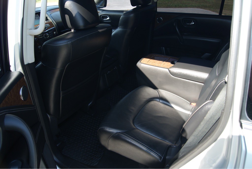 2017 INFINITI QX80 Image 13