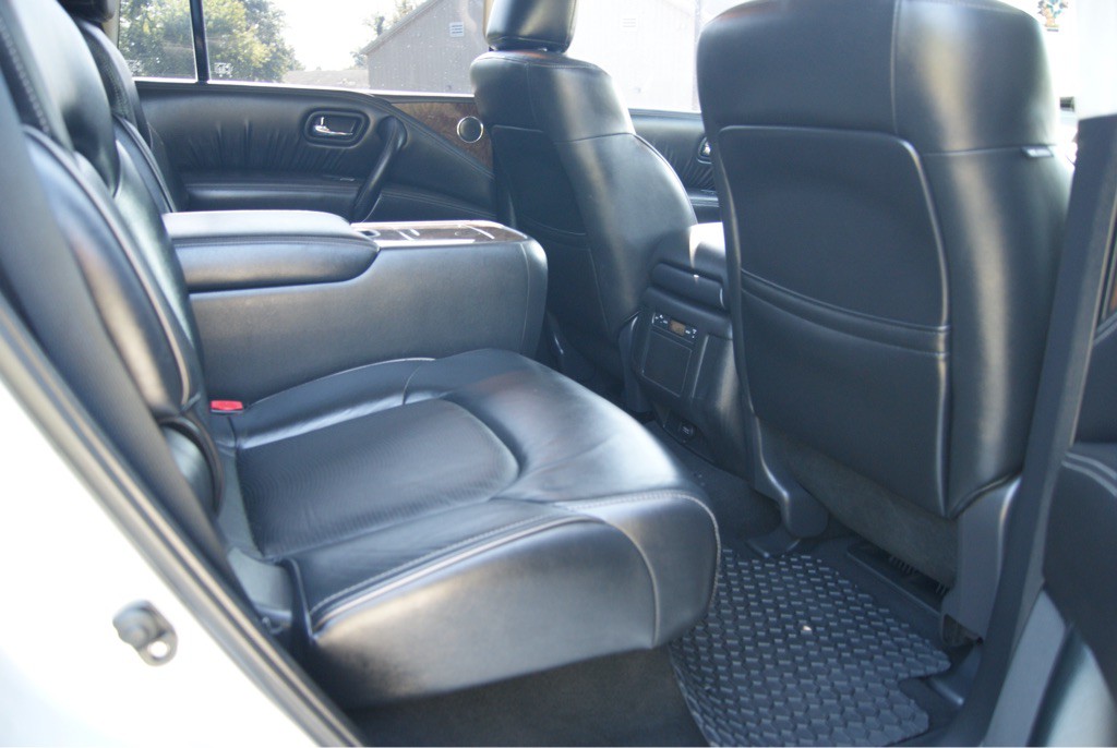 2017 INFINITI QX80 Image 15
