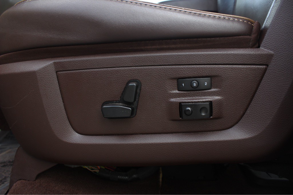 2015 RAM 1500 Image 14