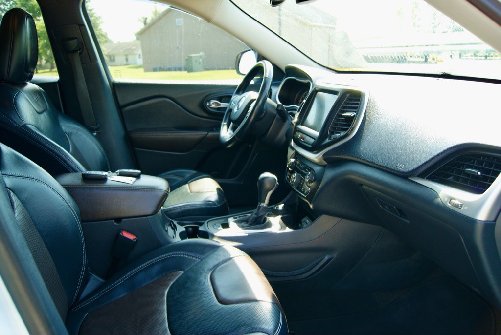 2015 Jeep Cherokee Image 15