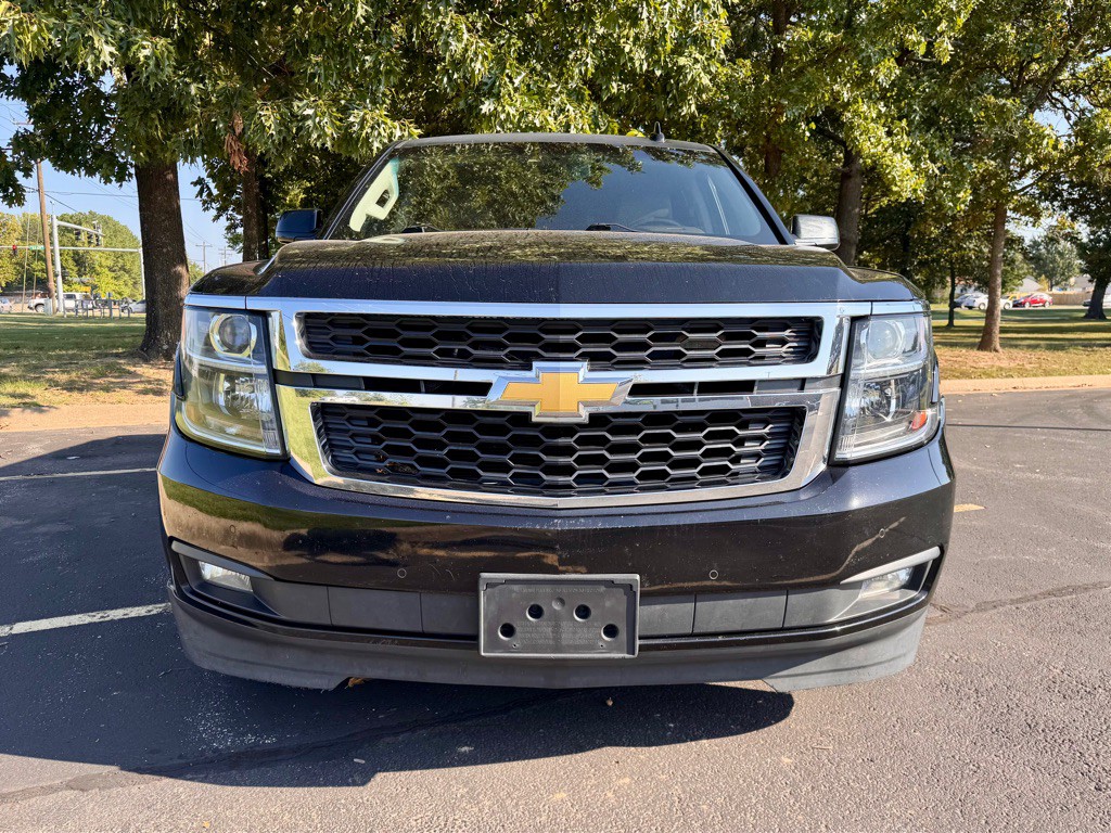 2016 Chevrolet Tahoe Image 2