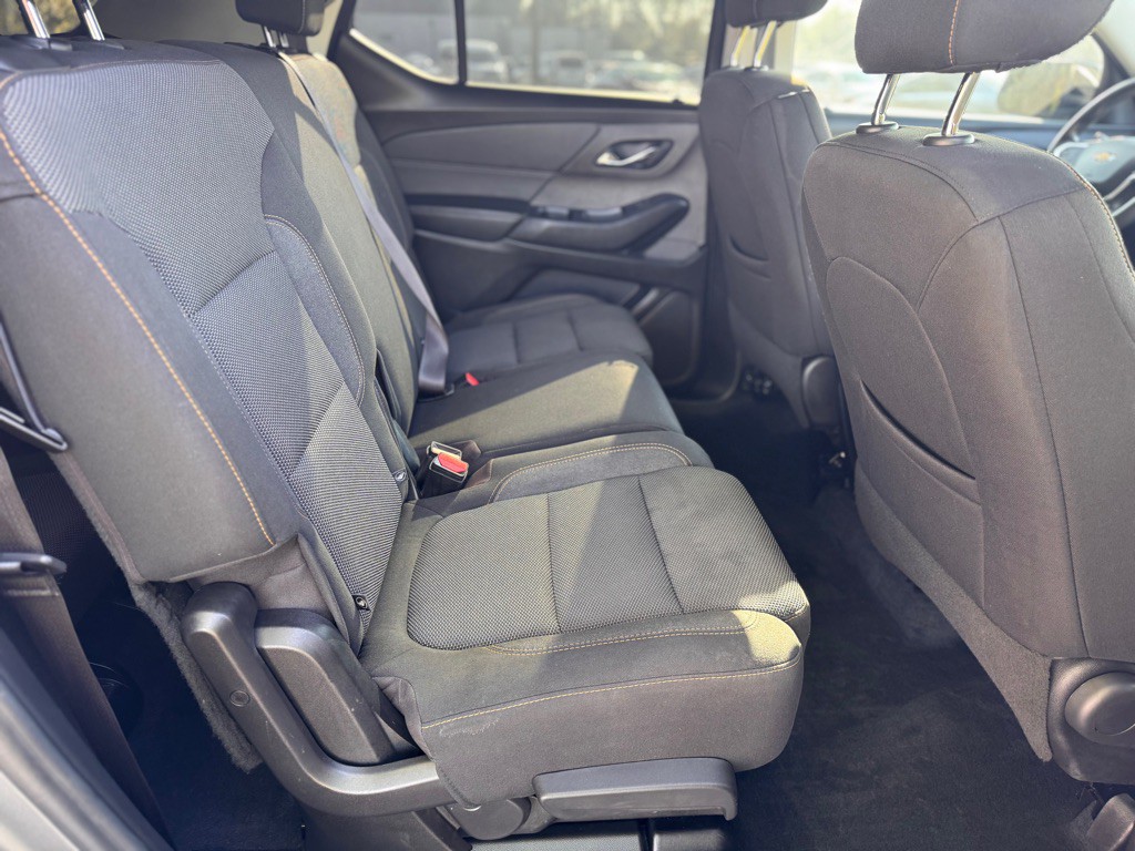 2021 Chevrolet Traverse Image 15