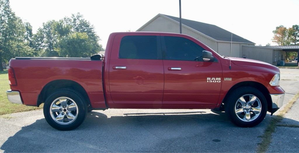 2016 RAM 1500 Image 8