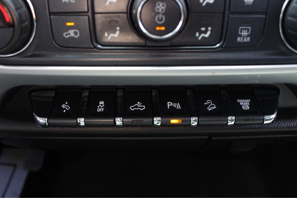 2018 GMC Sierra 2500 Image 17