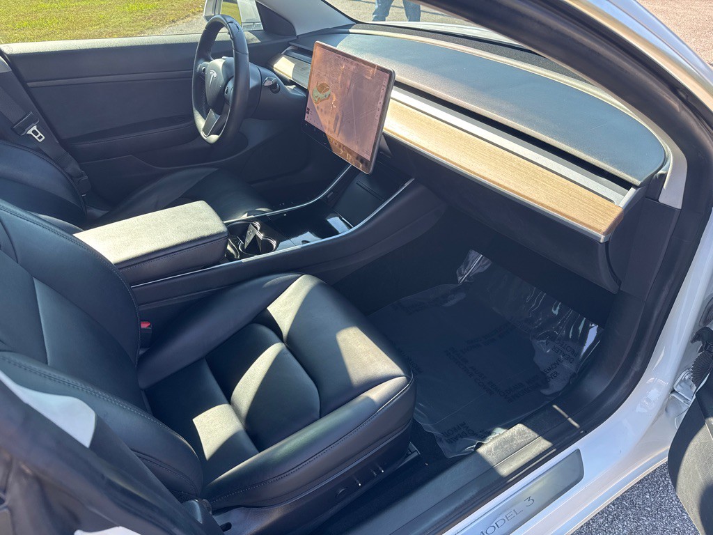 2020 Tesla Model 3 Image 18