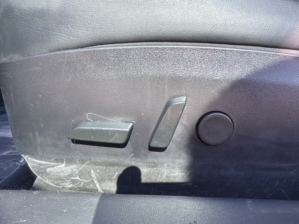2020 Tesla Model 3 Image 21