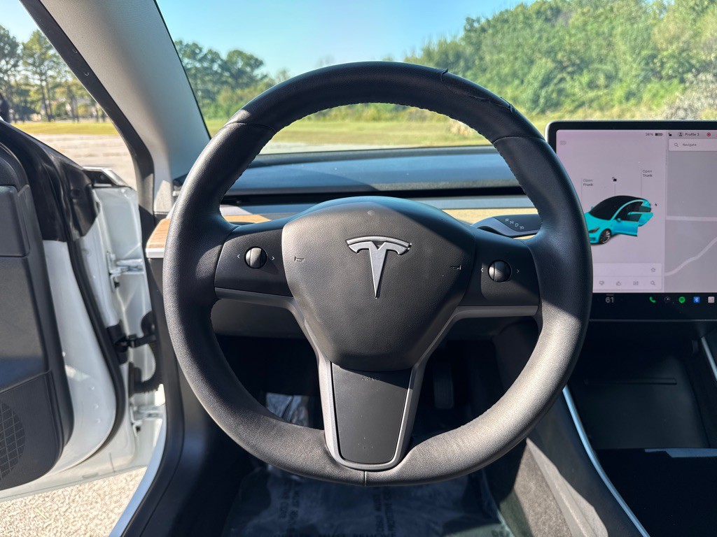 2020 Tesla Model 3 Image 24