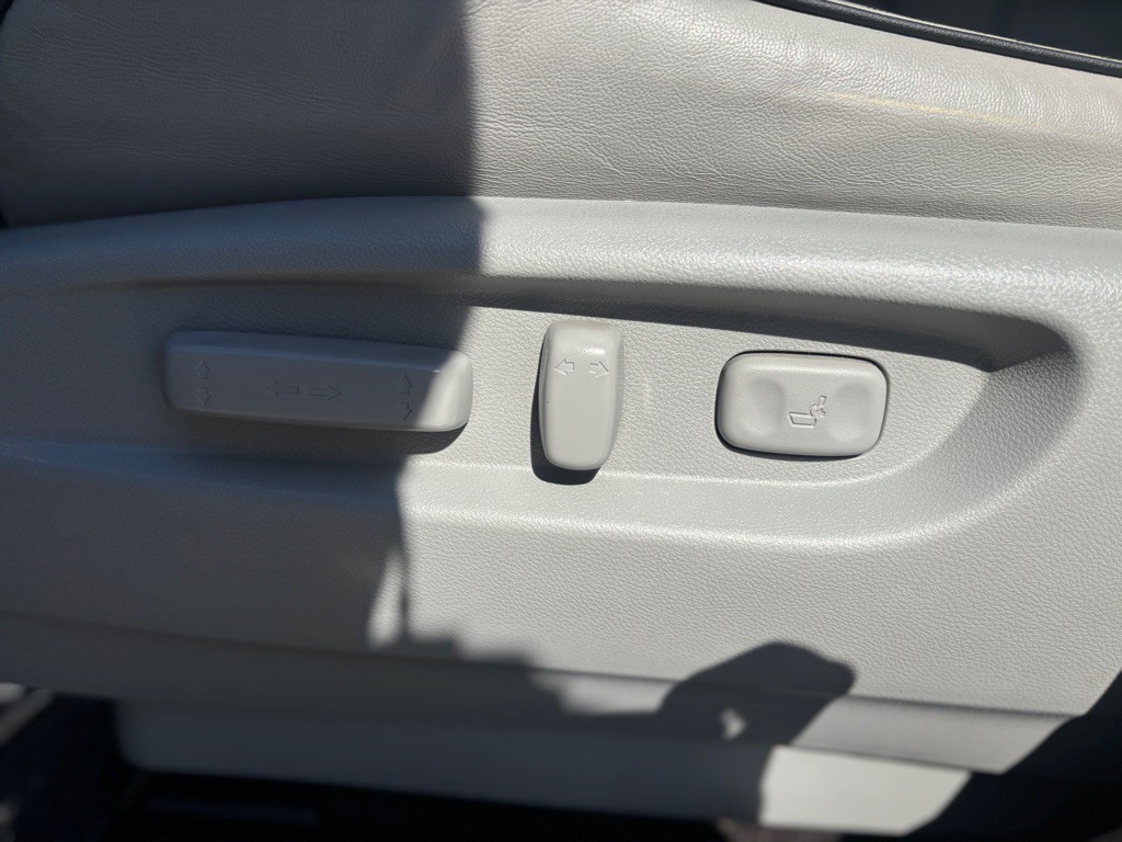 2017 Acura MDX Image 23