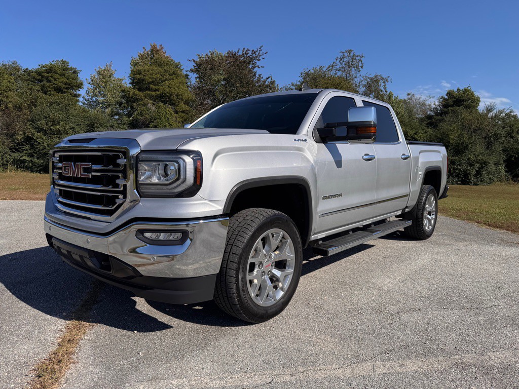 2018 GMC Sierra Image 1