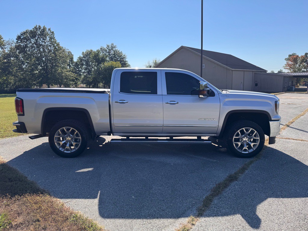 2018 GMC Sierra Image 4