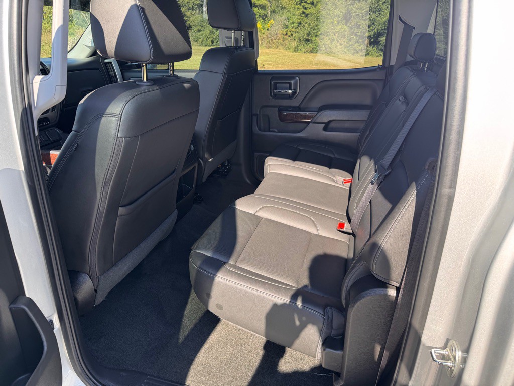 2018 GMC Sierra Image 12